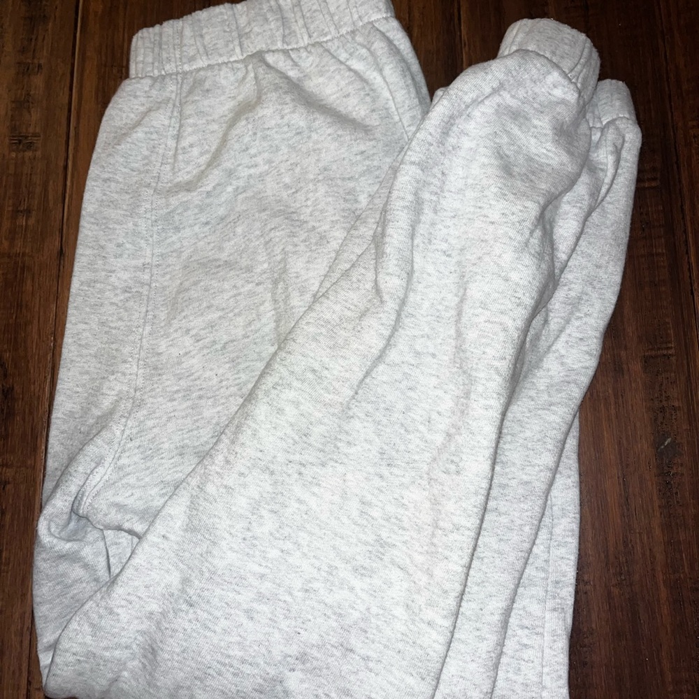 Hollister joggers